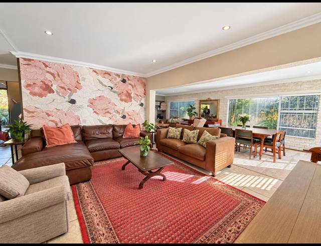 4 BEDROOM FREEHOLD TO LET IN RANDPARK RIDGE